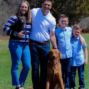 Pastor David and Danielle Flannery and their family